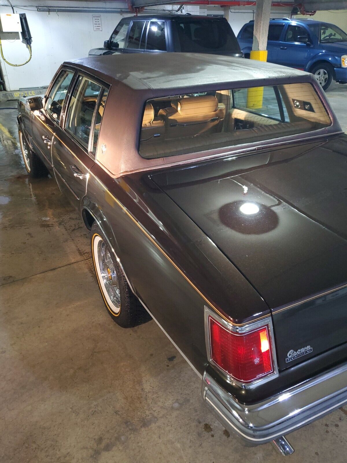 Cadillac-DeVille-Berline-1978-Brown-beige-61155-6