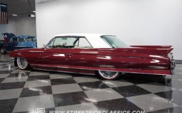 Cadillac-DeVille-Coupe-1962-Burgundy-White-771-8