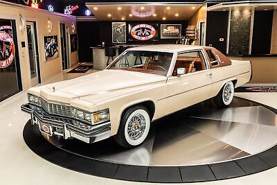 Cadillac-DeVille-Coupe-1977-4