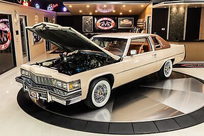 Cadillac-DeVille-Coupe-1977-5