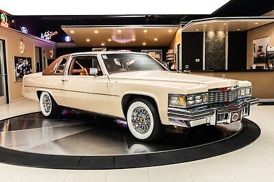 Cadillac-DeVille-Coupe-1977-8