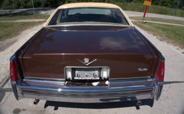 Cadillac-DeVille-Coupe-1977-Brown-Tan-80689-4