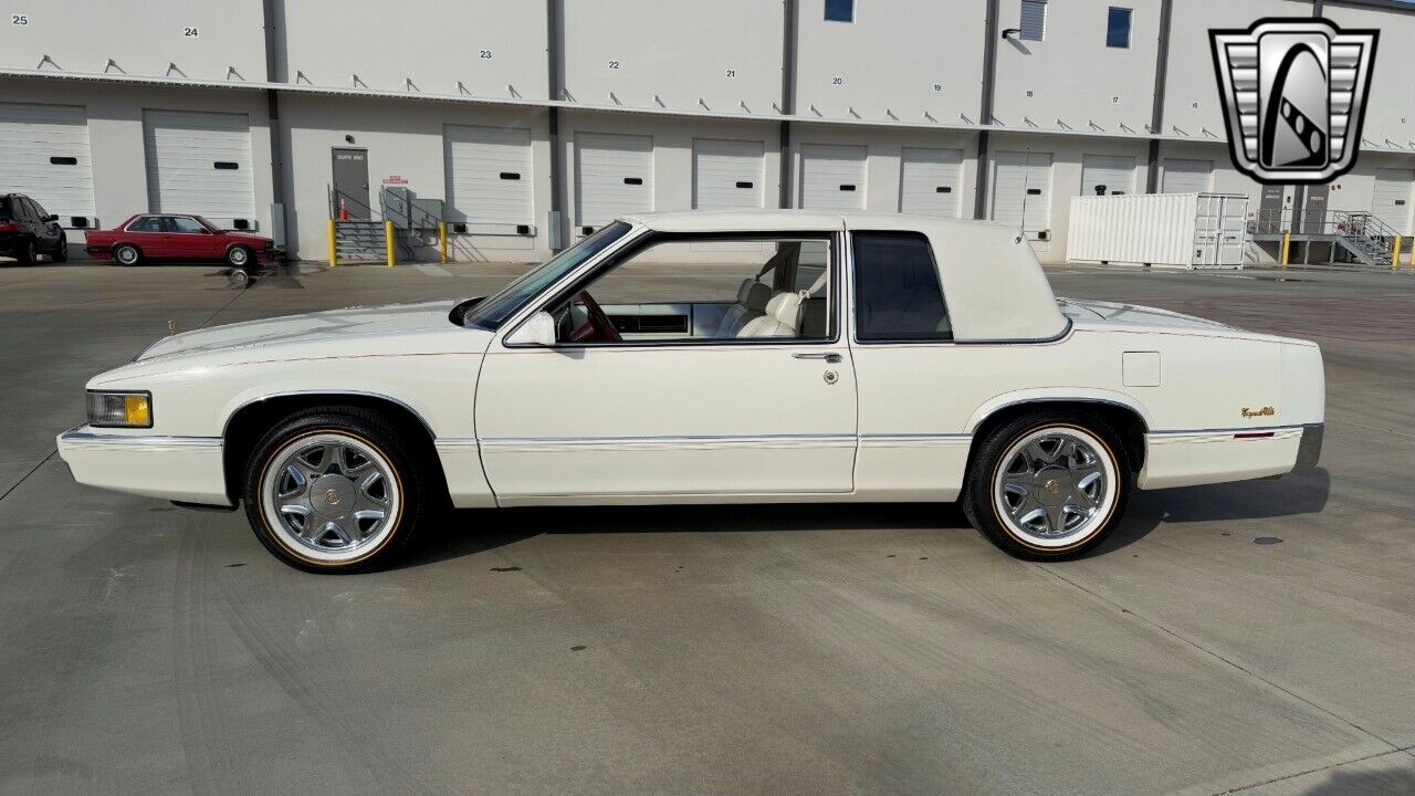 Cadillac-DeVille-Coupe-1989-White-White-138140-3