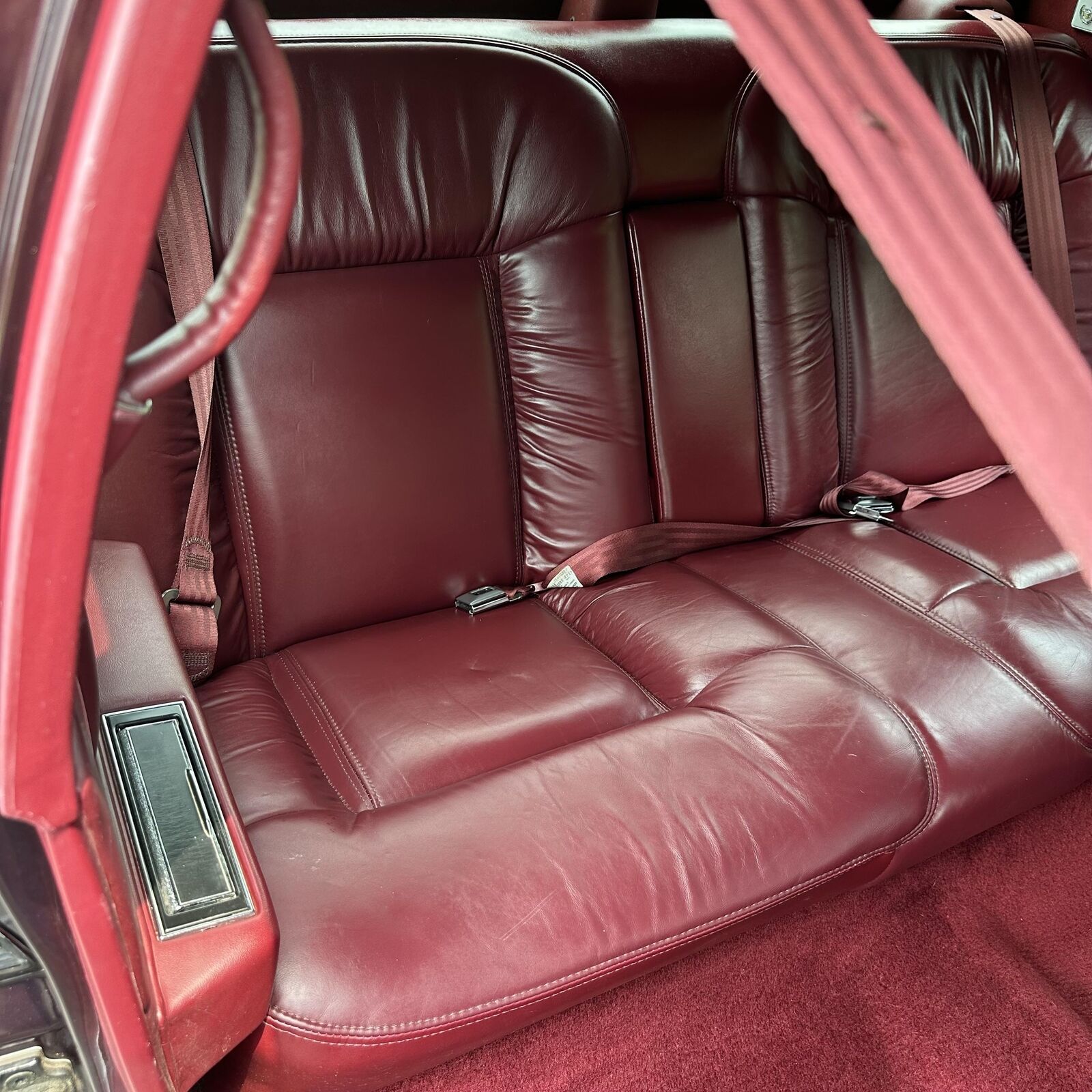 Cadillac-DeVille-Coupe-1993-Burgundy-Red-54911-18