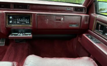 Cadillac-DeVille-Coupe-1993-Burgundy-Red-54911-30