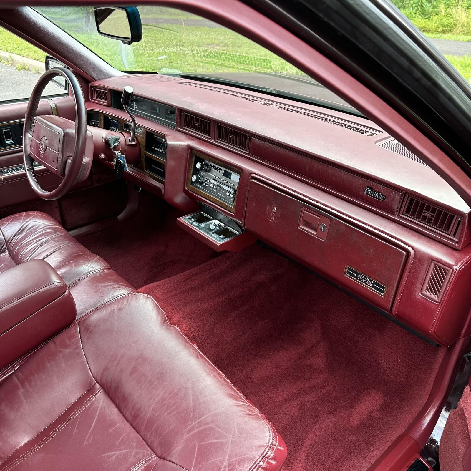 Cadillac-DeVille-Coupe-1993-Burgundy-Red-54911-31