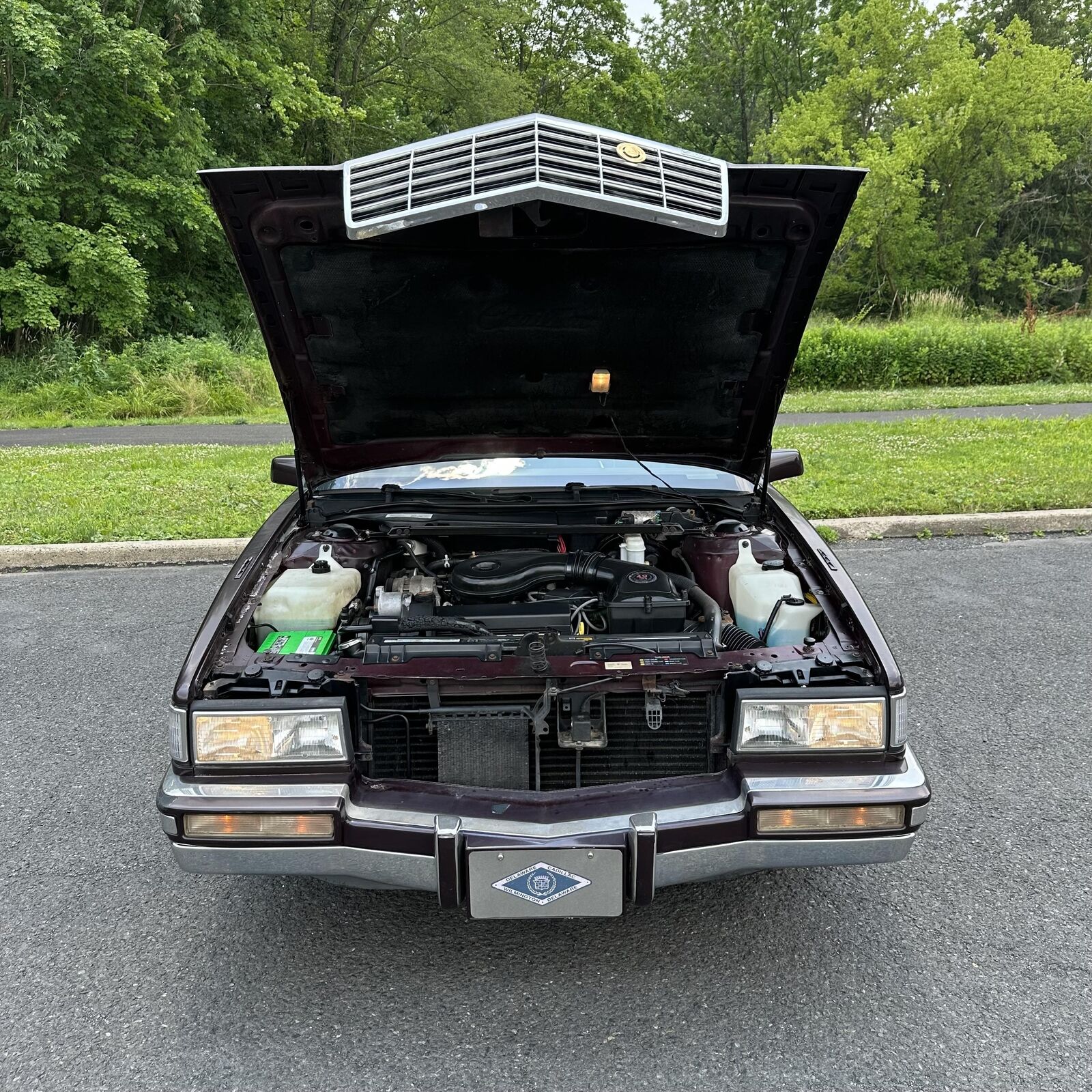 Cadillac-DeVille-Coupe-1993-Burgundy-Red-54911-36