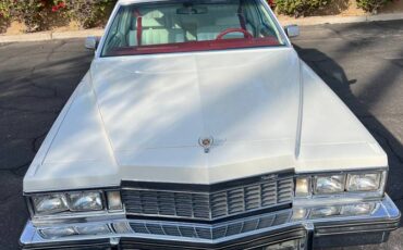 Cadillac-Deville-1977-white-99779-4