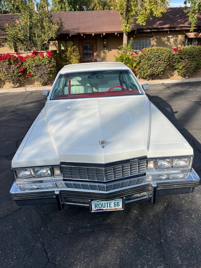 Cadillac-Deville-1977-white-99779-4