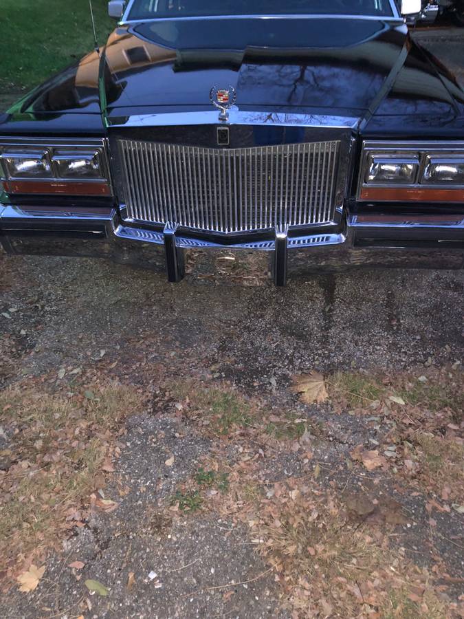 Cadillac-Deville-1980-16