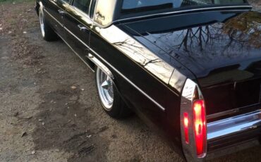 Cadillac-Deville-1980-4