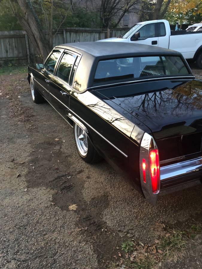 Cadillac-Deville-1980-4