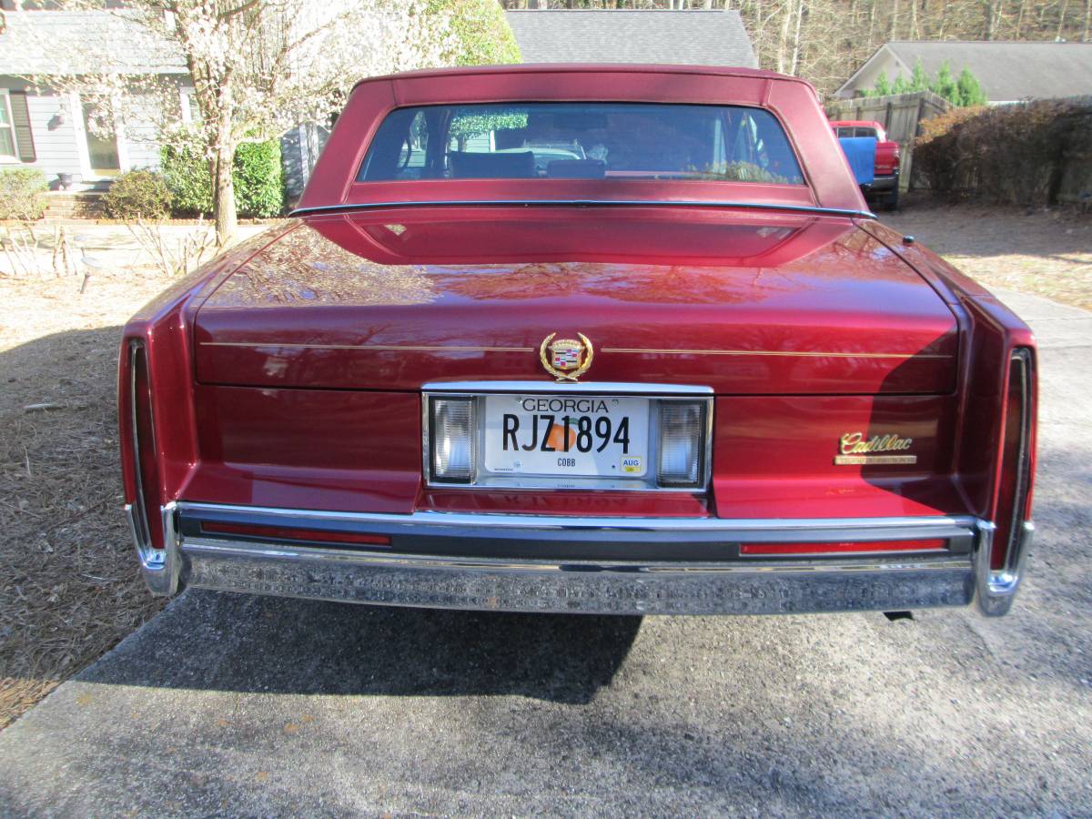 Cadillac-Deville-1991-red-106599-1