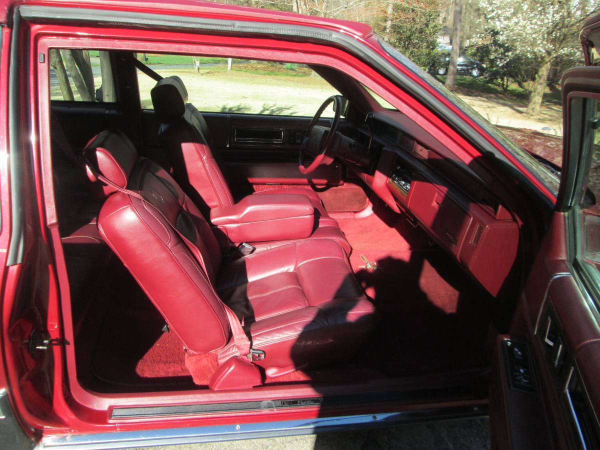 Cadillac-Deville-1991-red-106599-4