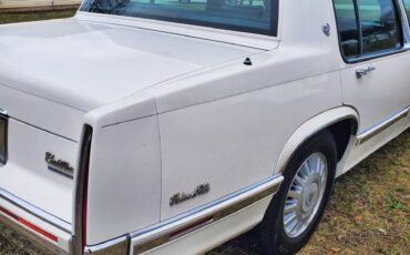 Cadillac-Deville-1991-white-180246-2