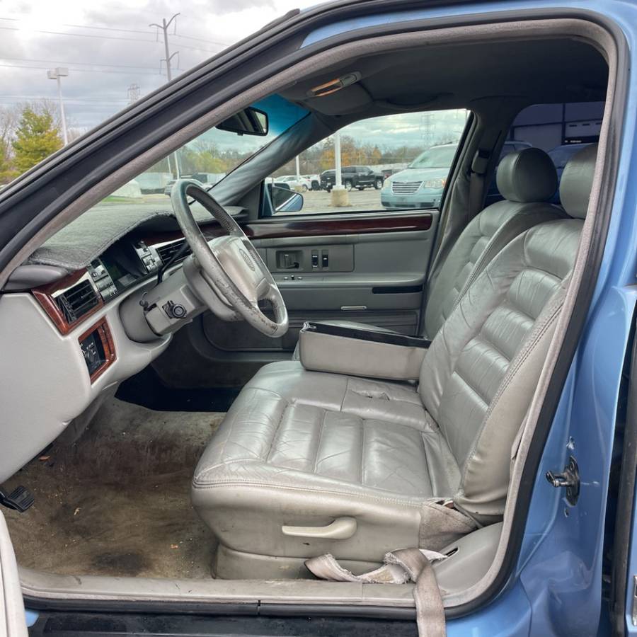 Cadillac-Deville-1994-blue-180898-14