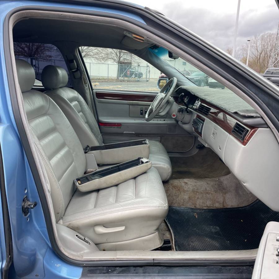 Cadillac-Deville-1994-blue-180898-15