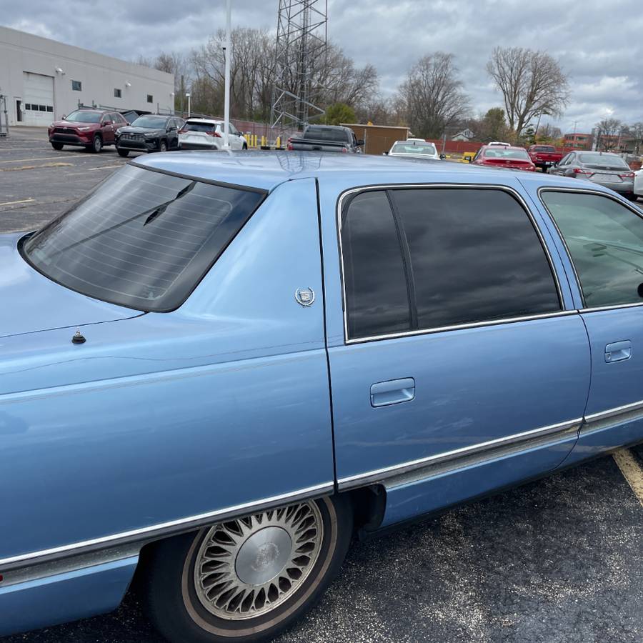 Cadillac-Deville-1994-blue-180898-9