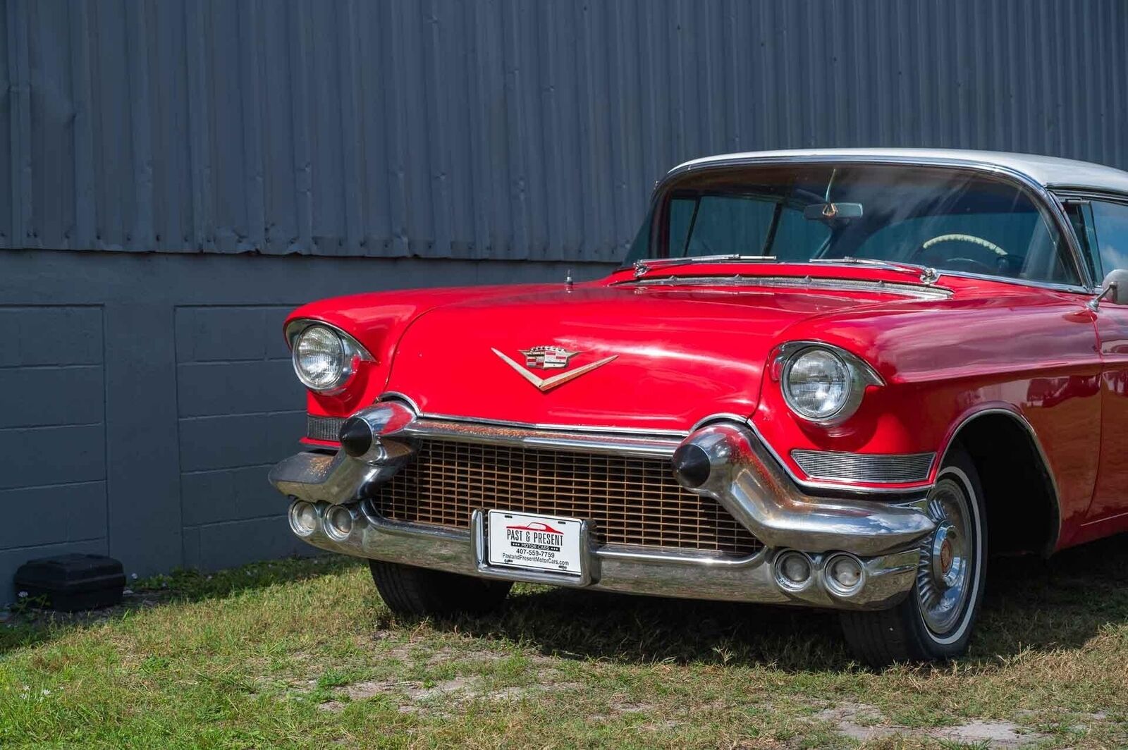 Cadillac-Eldorado-1957-Red-Red-71817-23