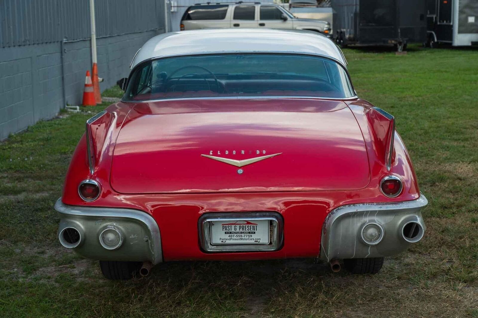 Cadillac-Eldorado-1957-Red-Red-71817-38