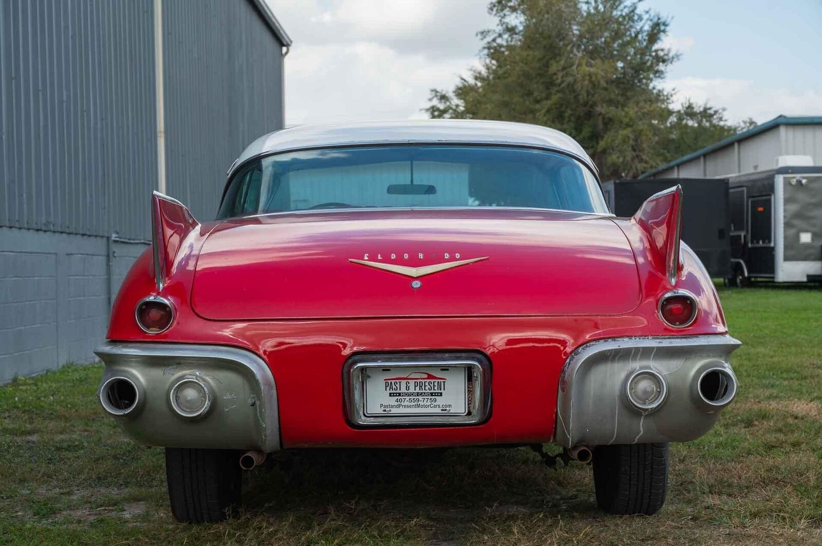 Cadillac-Eldorado-1957-Red-Red-71817-39