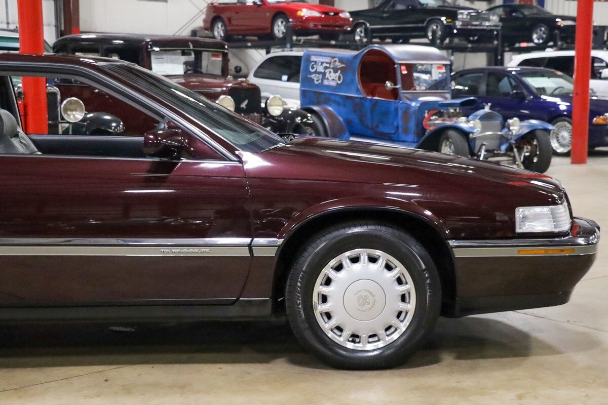 Cadillac-Eldorado-1994-Dark-Cherry-Gray-92349-10