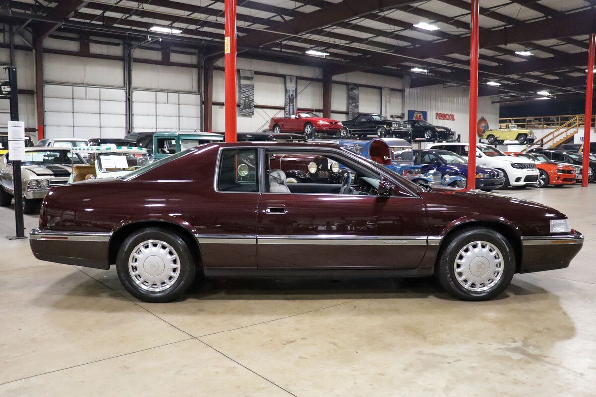 Cadillac-Eldorado-1994-Dark-Cherry-Gray-92349-9