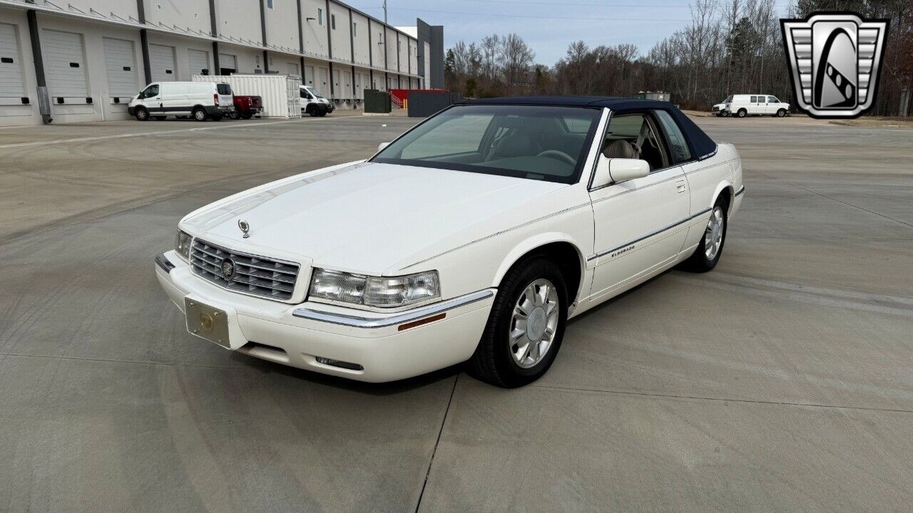 Cadillac-Eldorado-Berline-1995-White-Tan-136720-2