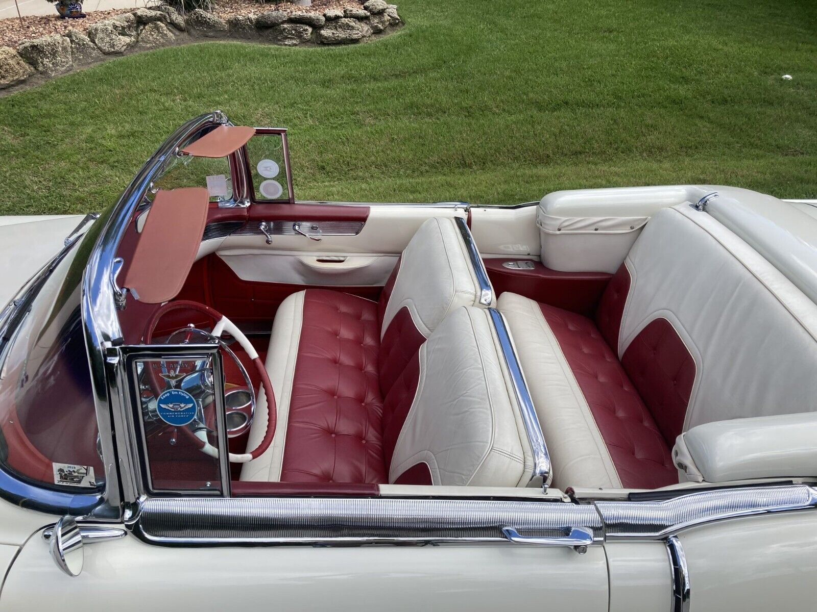 Cadillac-Eldorado-Cabriolet-1955-White-Red-41573-2