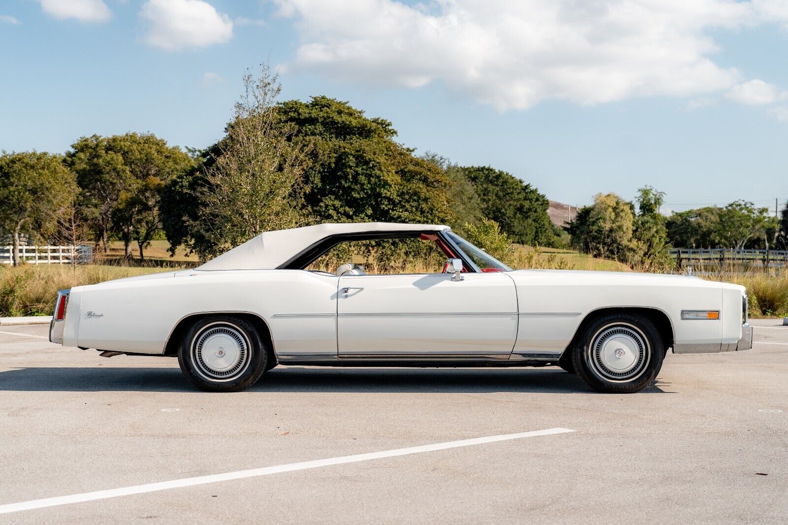 Cadillac-Eldorado-Cabriolet-1976-White-White-4590-10