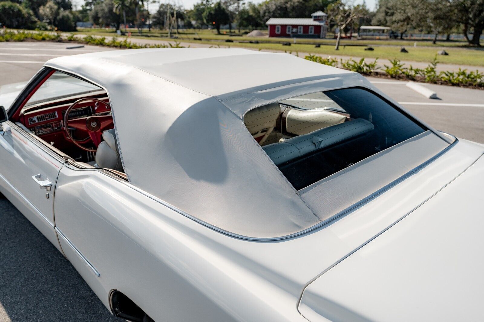 Cadillac-Eldorado-Cabriolet-1976-White-White-4590-13