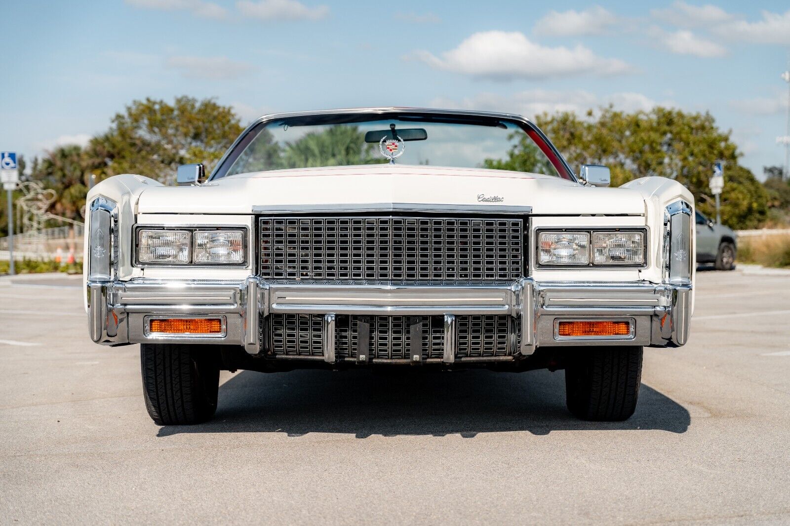 Cadillac-Eldorado-Cabriolet-1976-White-White-4590-2