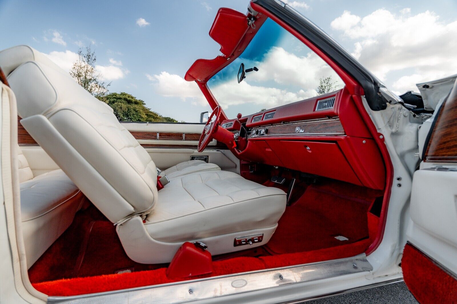 Cadillac-Eldorado-Cabriolet-1976-White-White-4590-27