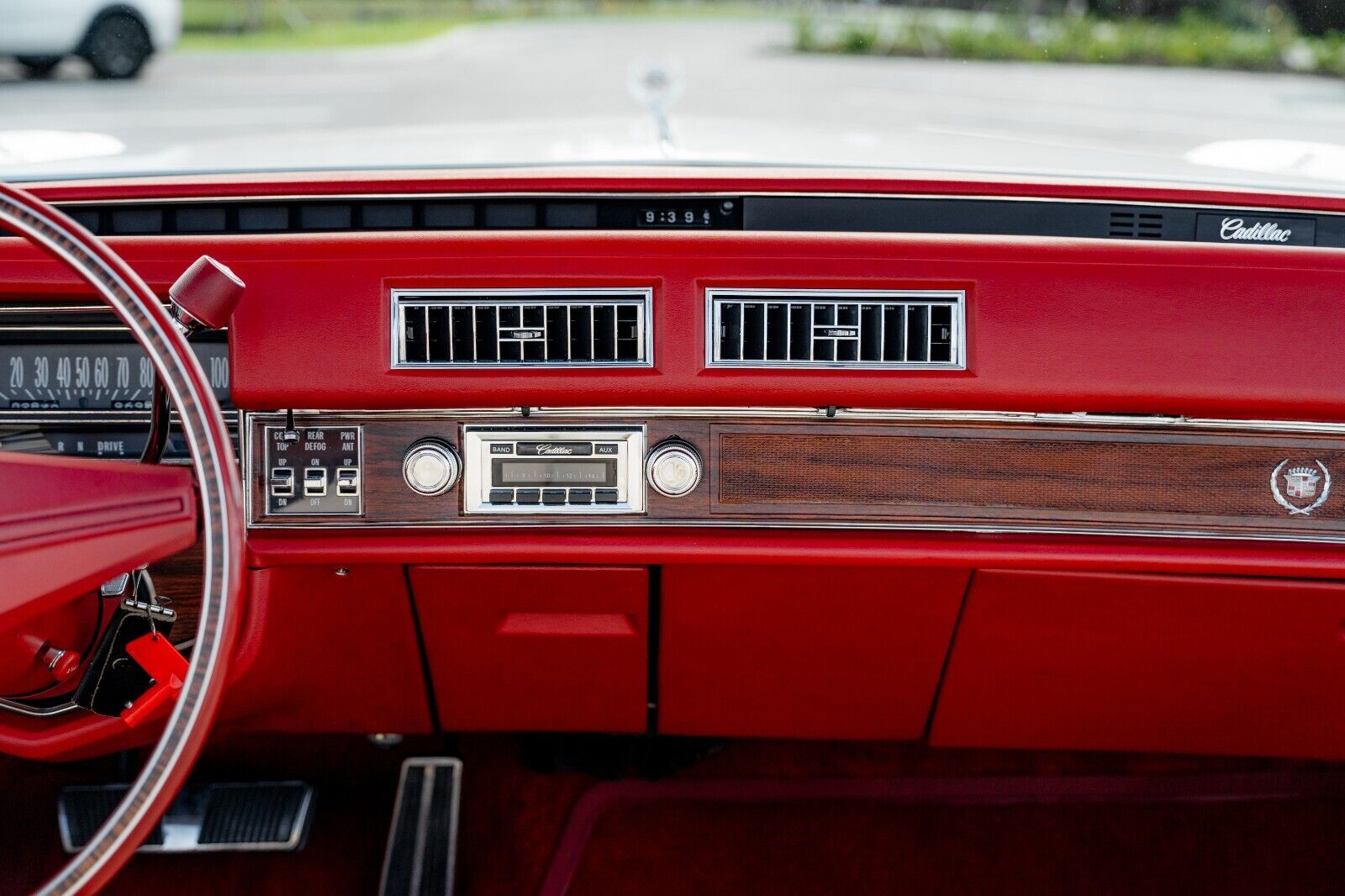 Cadillac-Eldorado-Cabriolet-1976-White-White-4590-36