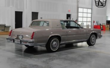 Cadillac-Eldorado-Coupe-1983-4