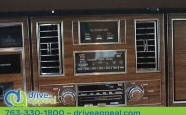 Cadillac-Eldorado-Coupe-1983-Tan-142908-8