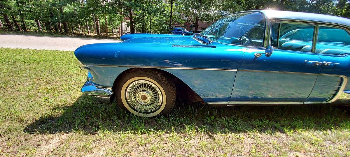 Cadillac-Eldorado-brougham-1957-1