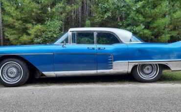 Cadillac-Eldorado-brougham-1957-23