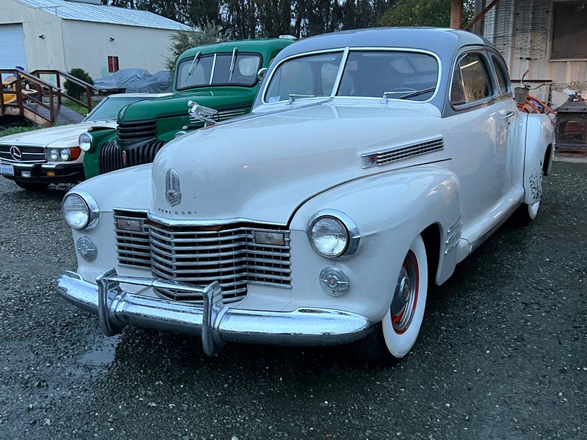 Cadillac-Fastback-1941-1