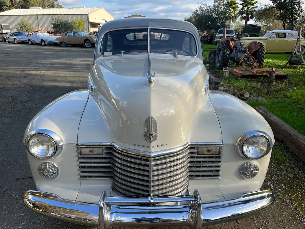 Cadillac-Fastback-1941-6