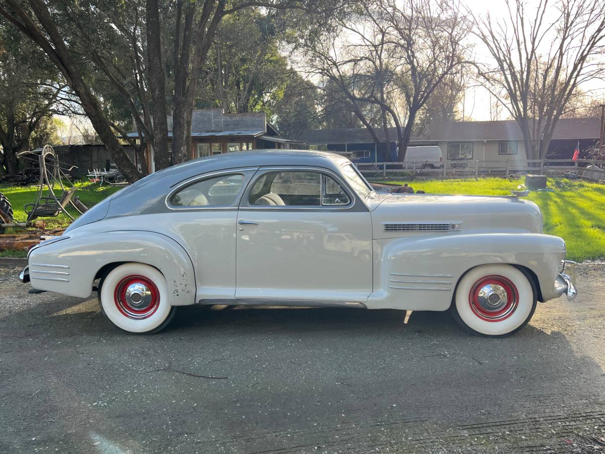 Cadillac-Fastback-1941-7