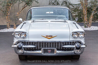 Cadillac-Fleetwood-1958-White-Other-Color-0-1