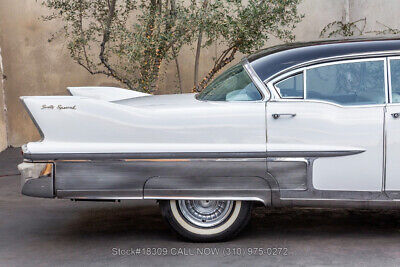 Cadillac-Fleetwood-1958-White-Other-Color-0-10