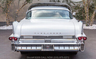 Cadillac-Fleetwood-1958-White-Other-Color-0-5