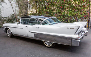 Cadillac-Fleetwood-1958-White-Other-Color-0-6