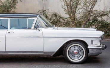 Cadillac-Fleetwood-1958-White-Other-Color-0-9