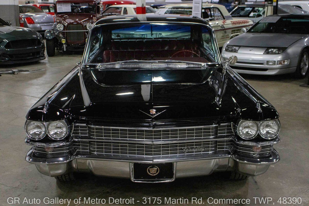 Cadillac-Fleetwood-1963-Black-Red-141577-10