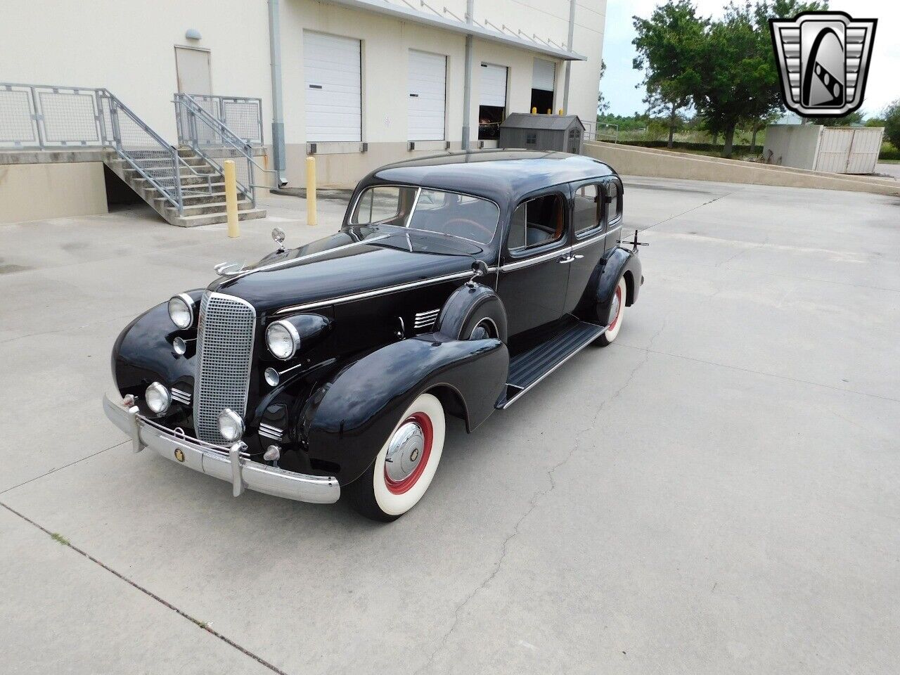 Cadillac-Fleetwood-Berline-1937-9