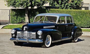 Cadillac-Fleetwood-Berline-1941-4