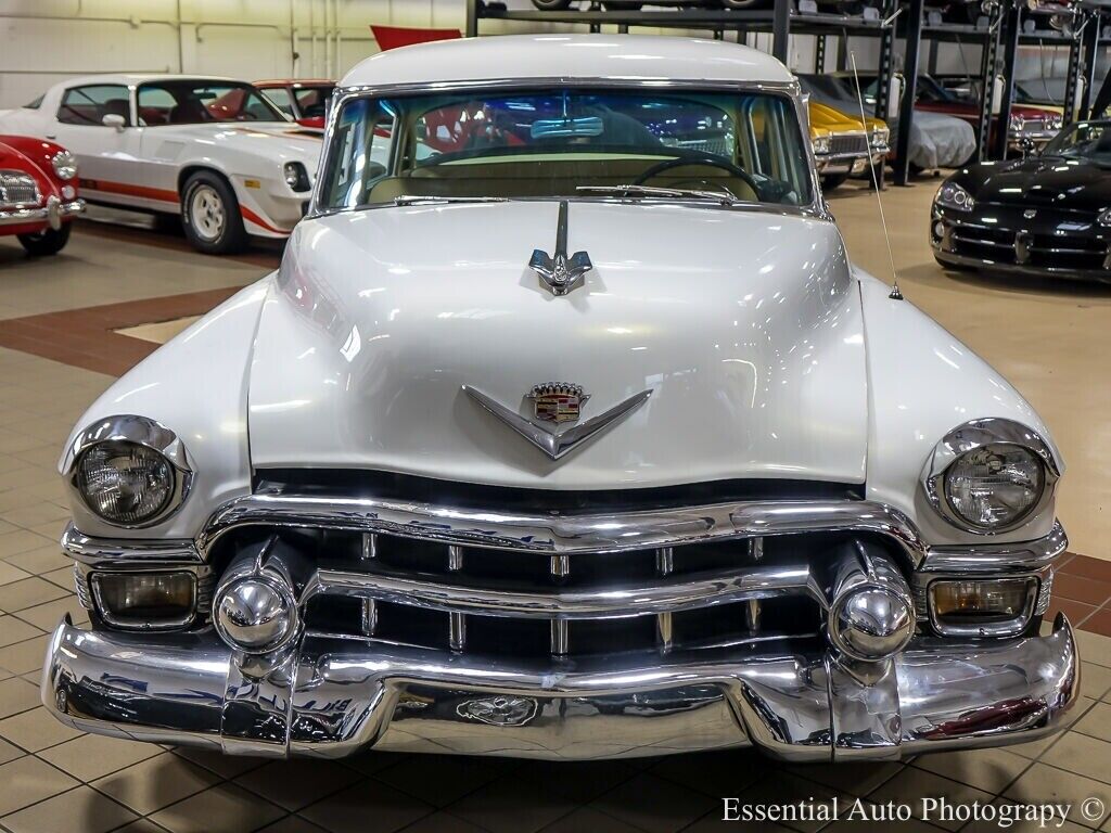 Cadillac-Fleetwood-Berline-1953-4